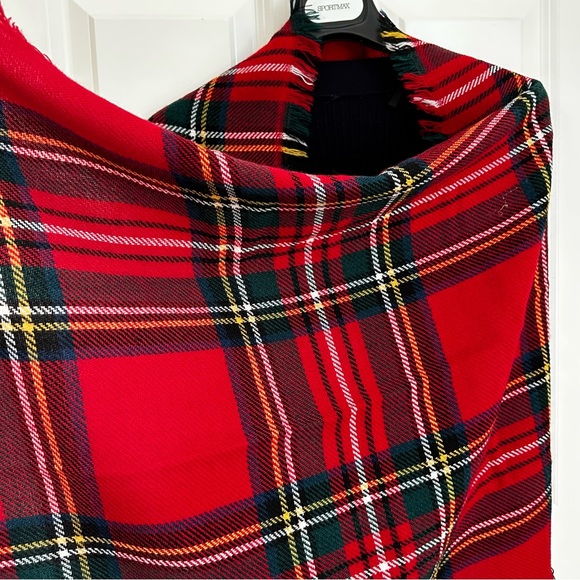 SOLD! on eBay Max&Co MaxMara Accessories Label-cut Red Plaid Scarf.Size: OS. - Picture 10 of 14